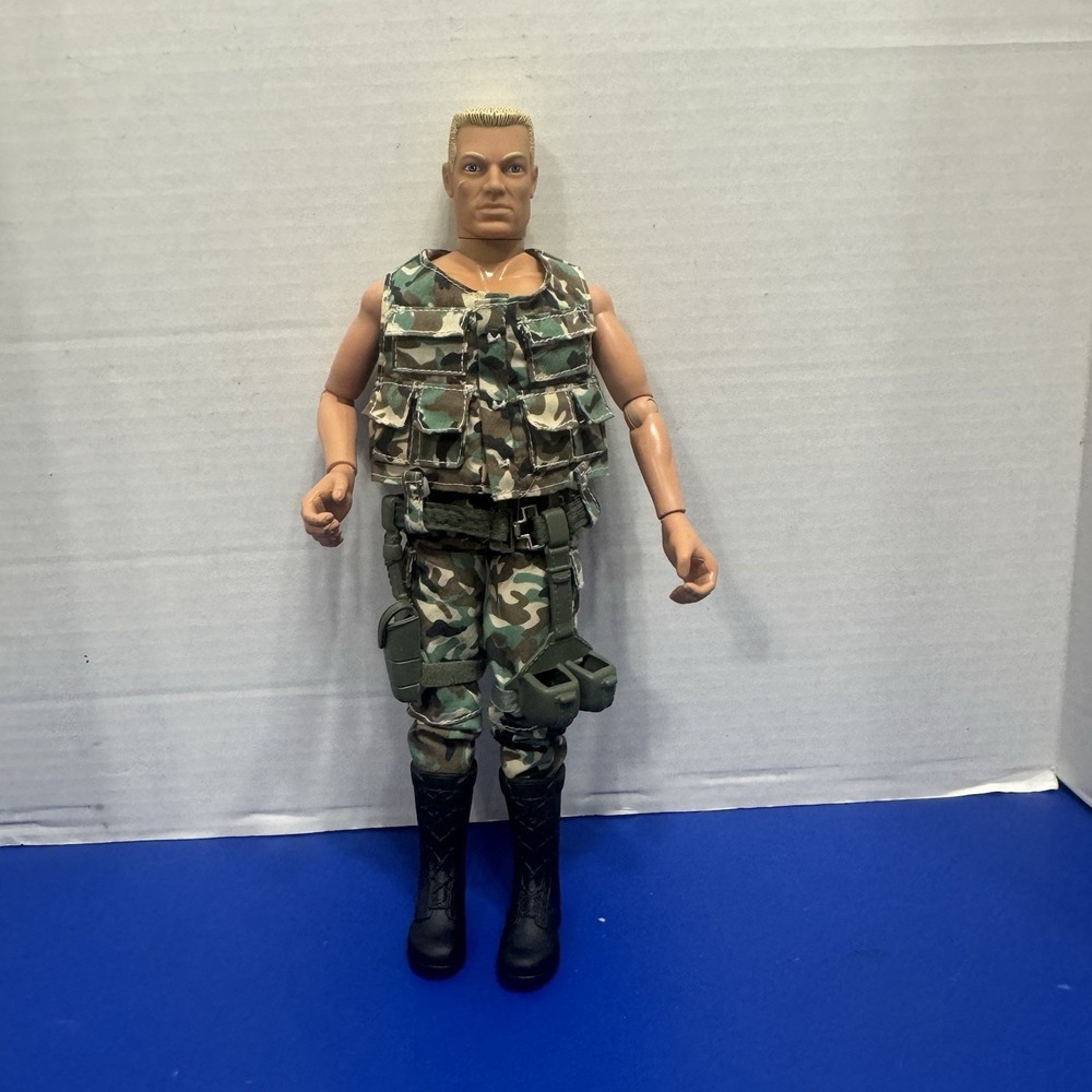 VTG 1996 Hasbro GI Joe Action Figure US Army Camo Outfit and Boots 12" Blond - Picture 8 of 9